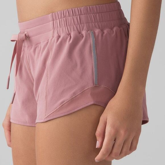 Lululemon Hotty Hot Short II *2.5" Quicksand Pink Purple Mauve  8 - Picture 2 of 11